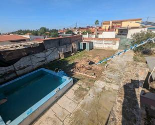 Piscina de Casa o xalet en venda en Dos Hermanas amb Piscina