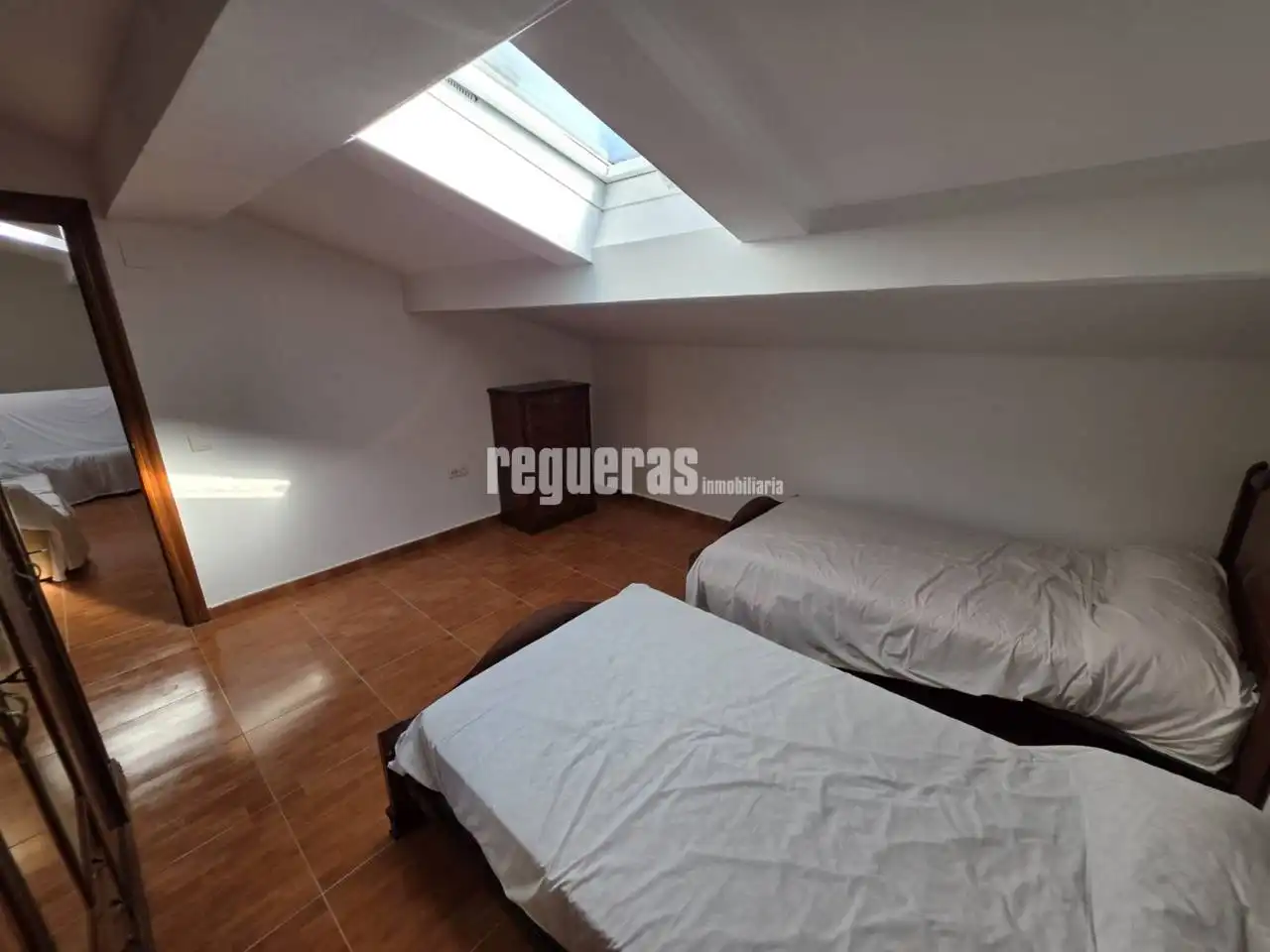 Habitación de Casa o chalet en venta en Avilés con Calefacción, Jardín privado y Amueblado