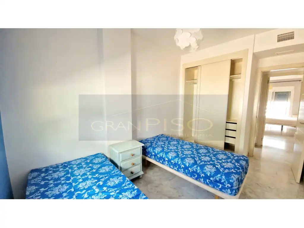 Vivienda con piscina en venta en Calle Argentina, imagen 9