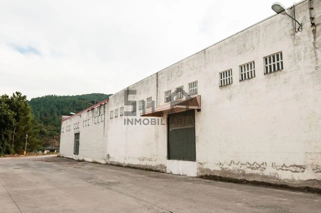 Außenansicht von Fabrikhallen zur Miete in Ourense Capital 