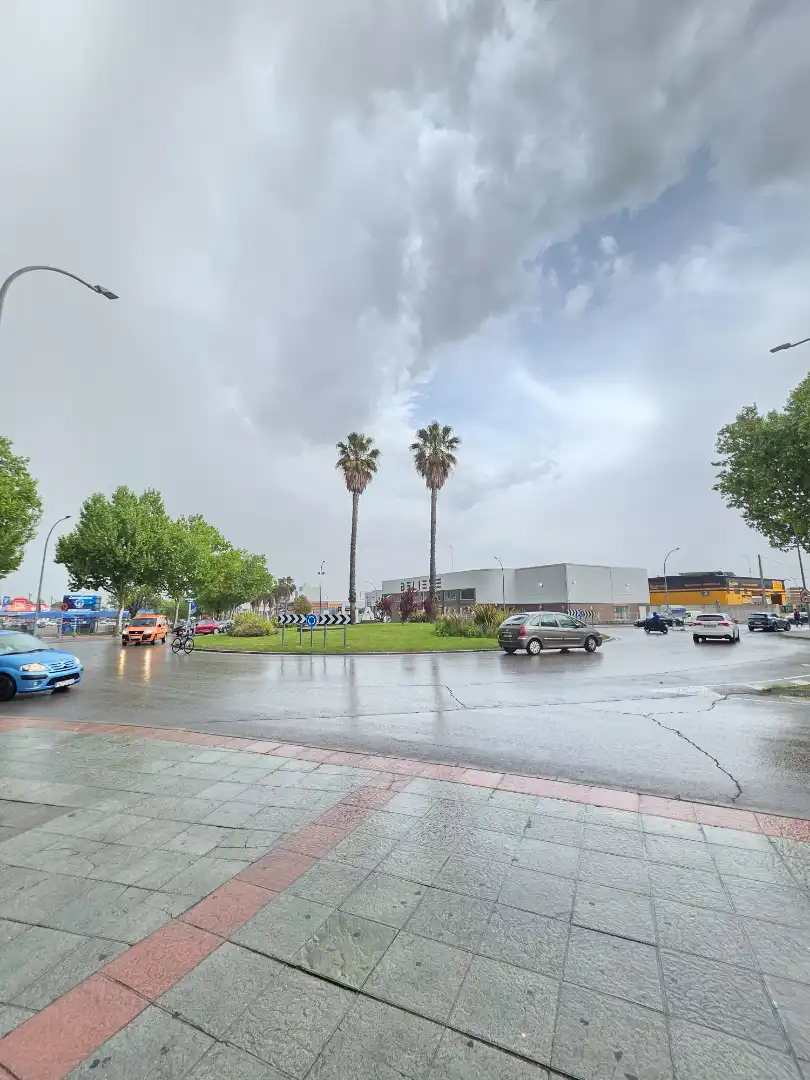 Vista exterior de Pis en venda en Parla amb Terrassa, Traster i Piscina comunitària