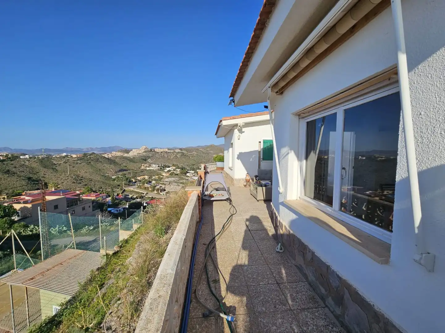 Außenansicht von Country house zum Verkauf in Águilas mit Terrasse
