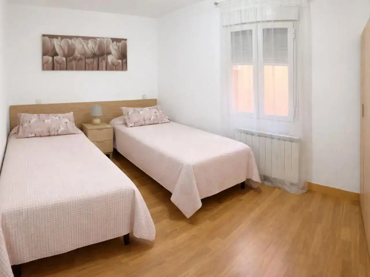 Schlafzimmer von Wohnung zur Miete in  Madrid Capital