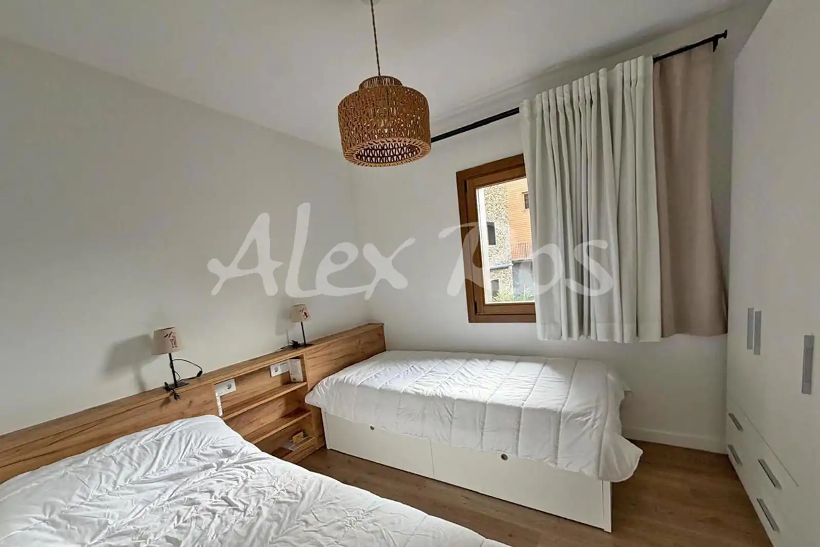 Schlafzimmer von Wohnung zum Verkauf in Bellver de Cerdanya mit Heizung und Abstellraum
