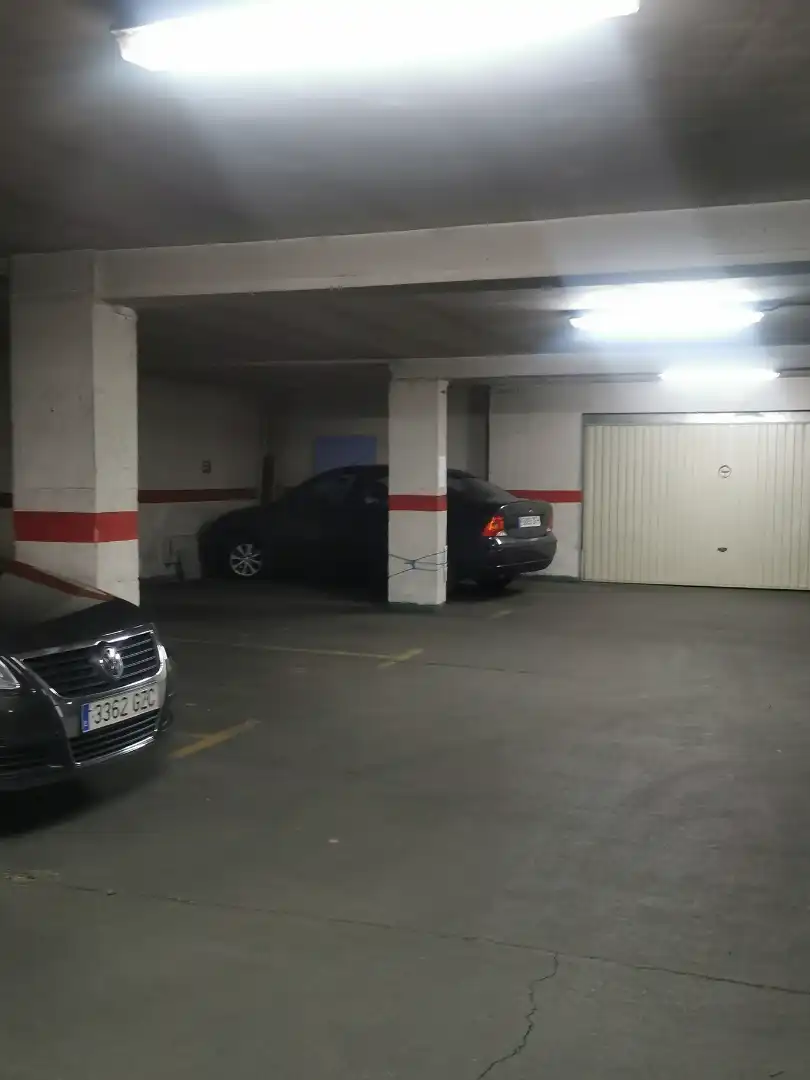 Parkplatz von Wohnung zum Verkauf in Salamanca mit Heizung und Parkett