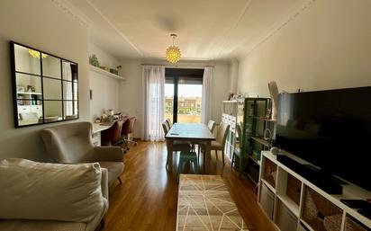 Living room of Flat for sale in  Albacete Capital  with Air Conditioner, Heating and Parquet flooring