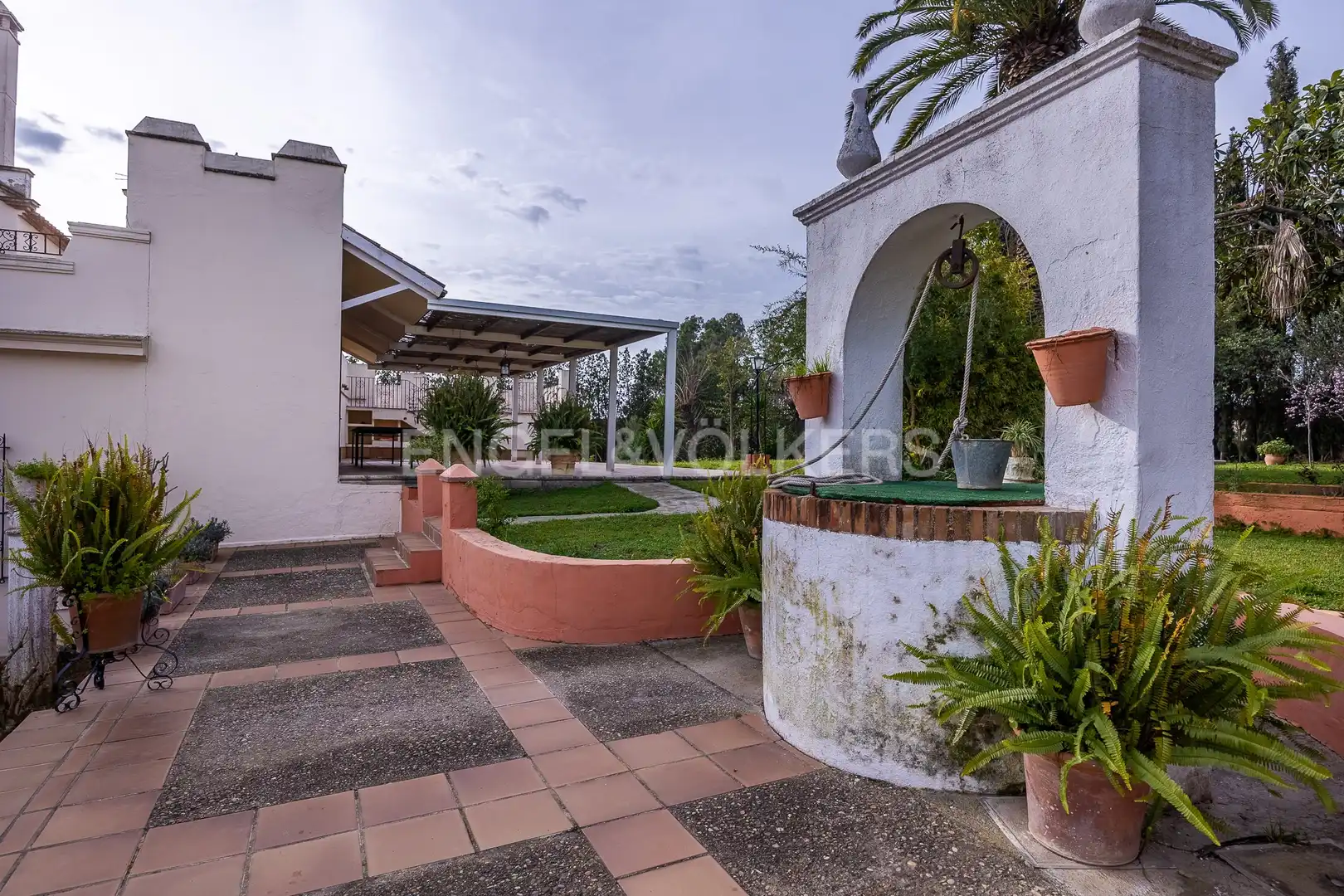 Vista exterior de Finca rústica en venta en Olivares con Calefacción, Jardín privado y Piscina