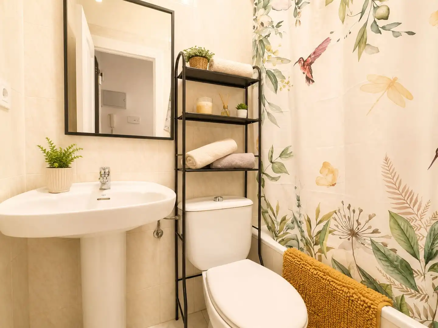 Bathroom of Flat for sale in Fuengirola  with Alarm