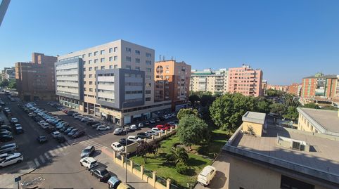 Foto 2 de Pis de lloguer a Calle Luis Álvarez Lencero, Valdepasillas - La Paz - Huerta Rosales, Badajoz Capital
