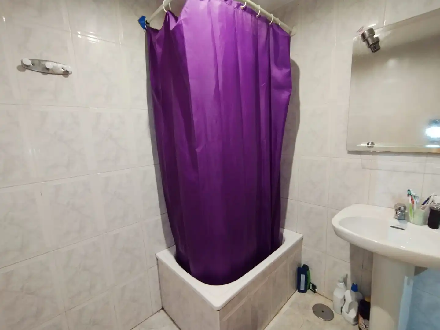 Bathroom of Flat for sale in Tomelloso  with Terrace, Storage room and Furnished