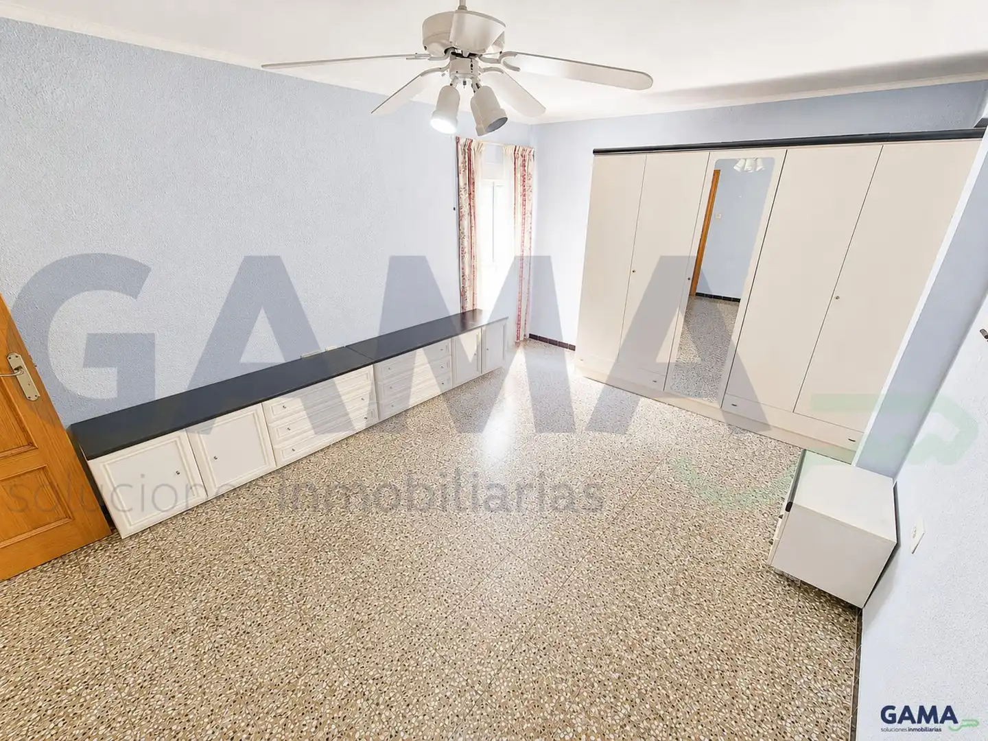 Habitación de Ático en venta en Alzira con Aire acondicionado