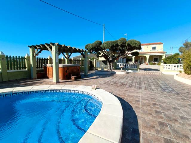 Casa-chalet en Venta en Hondón de los Frailes