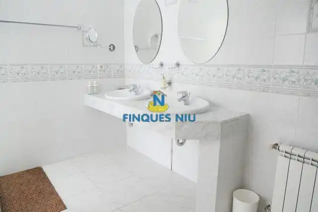 Casa con piscina en venta en Carrer Sant Martí, imagen 118