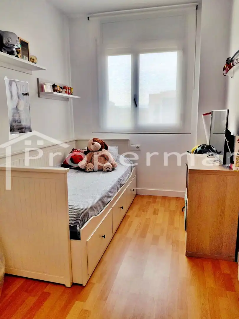 Habitación de Ático en venta en Parets del Vallès con Aire acondicionado, Calefacción y Terraza