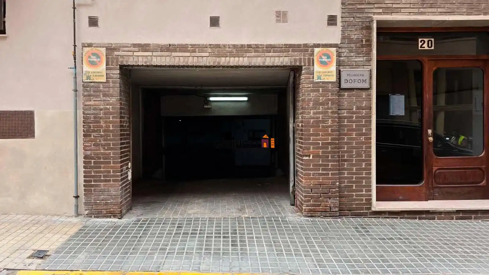 Einzelparkplatz zum Verkauf in Avenida del Comte de Torrefiel 20