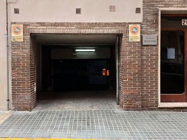 Einzelparkplatz zum Verkauf in Avenida del Comte de Torrefiel 20