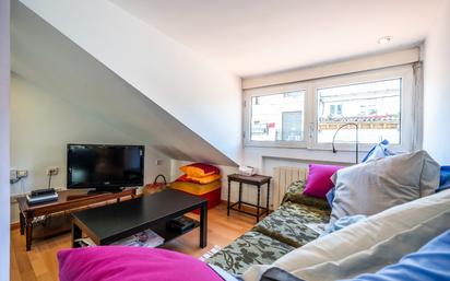 Sala d'estar de Dúplex de lloguer en  Madrid Capital amb Aire condicionat, Calefacció i Parquet