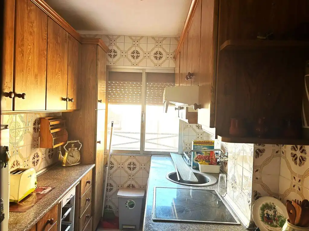 Cuina de Apartament en venda en Zaragoza amb Forn i Rentadora