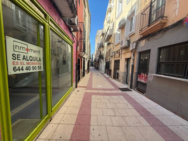 Local comercial en Alquiler en Calle Patalón en Centro Ciudad