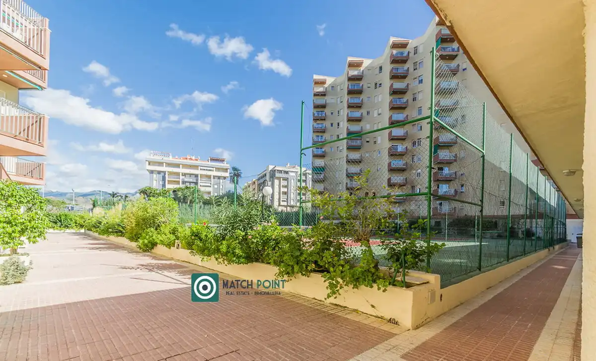Vista exterior de Apartament de lloguer en Almuñécar amb Moblat