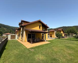 Exterior view of House or chalet for sale in Hazas de Cesto  with Heating, Terrace and Balcony