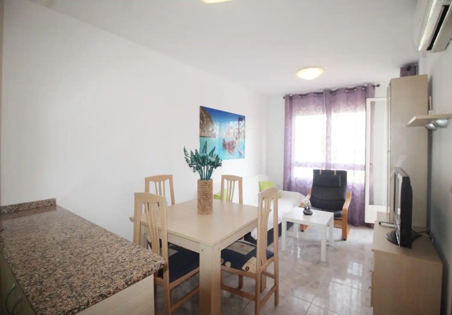 Comedor de Piso de alquiler en Oropesa del Mar / Orpesa con Aire acondicionado, Terraza y Amueblado