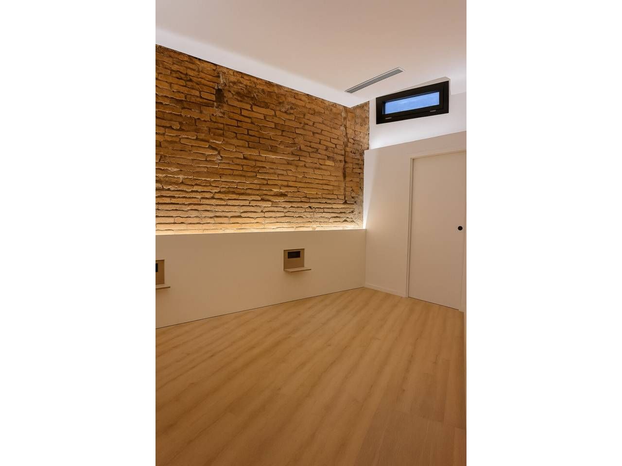 Flat for sale in Badalona  with Air Conditioner and Parquet flooring