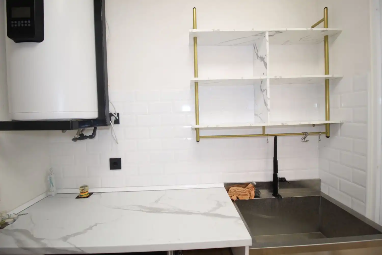 Kitchen of Flat for sale in Faura  with Air Conditioner, Terrace and Storage room