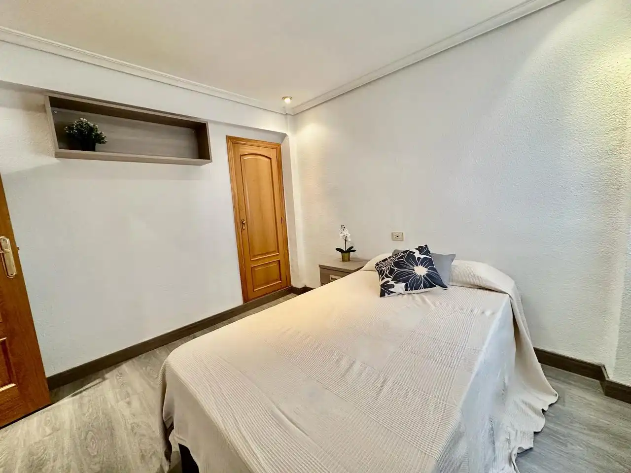 Bedroom of Flat for rent in Castellón de la Plana / Castelló de la Plana  with Heating, Furnished and Oven