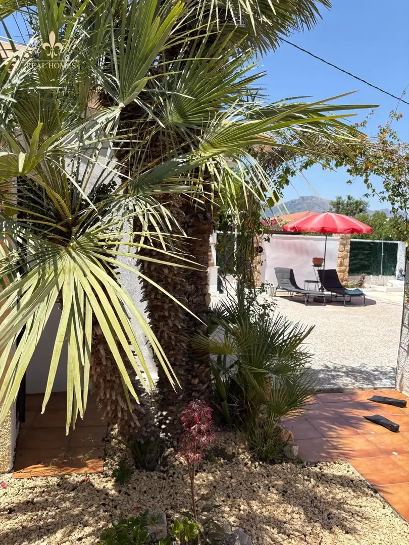 Haus oder Chalet zur Miete in L'Alfàs del Pi mit Klimaanlage, Terrasse und Schwimmbad