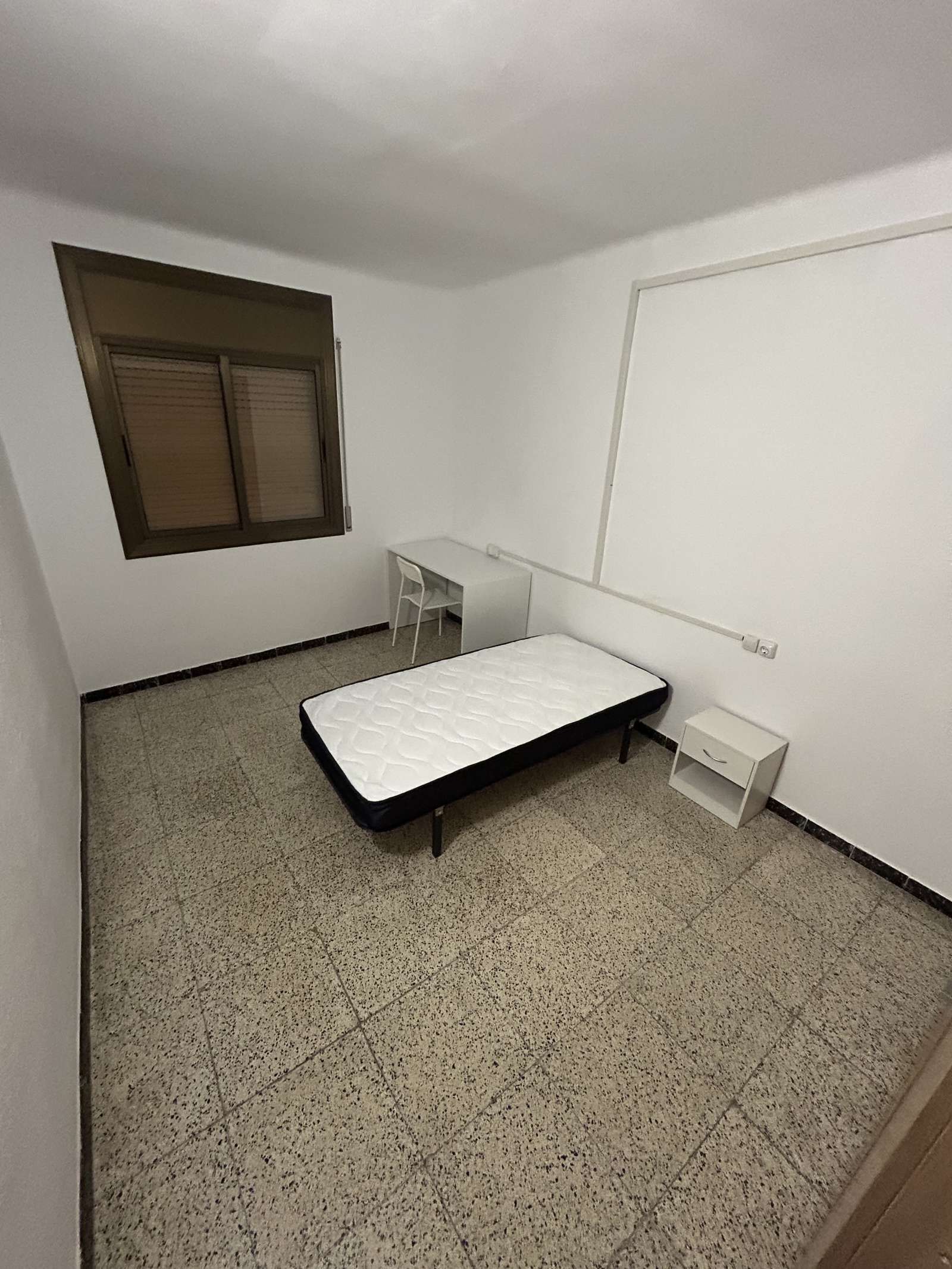 Bedroom of Flat to share in Sant Boi de Llobregat  with Air Conditioner, Terrace and Furnished