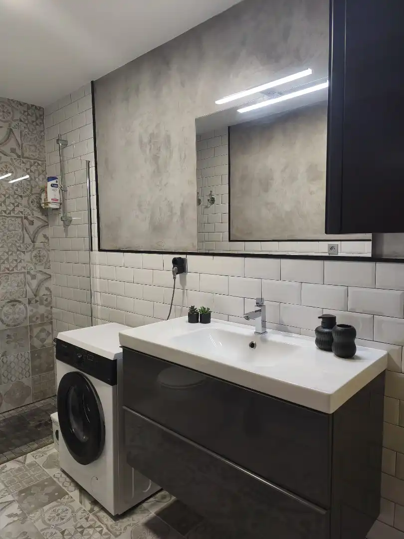 Bathroom of Flat for sale in Alcalá de Guadaira  with Air Conditioner, Terrace and Storage room