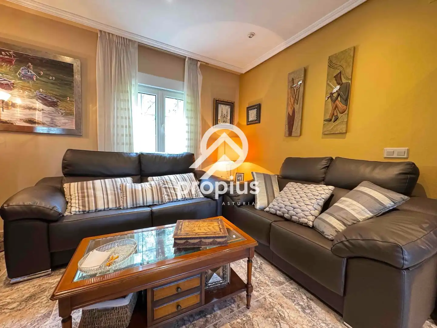 Living room of Houses for sale in Avilés  with Heating, Private garden and Parquet flooring