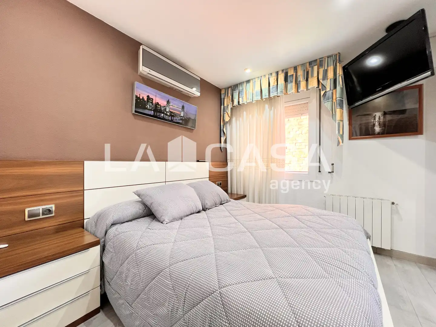 Habitación de Piso en venta en Badalona con Calefacción, Terraza y Trastero