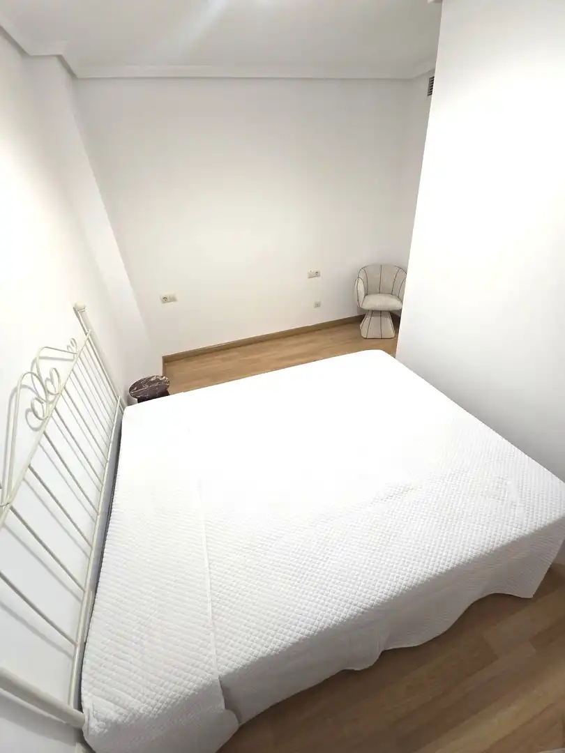 Flat for rent in GARCIA PLATA DE OSMA, Centro