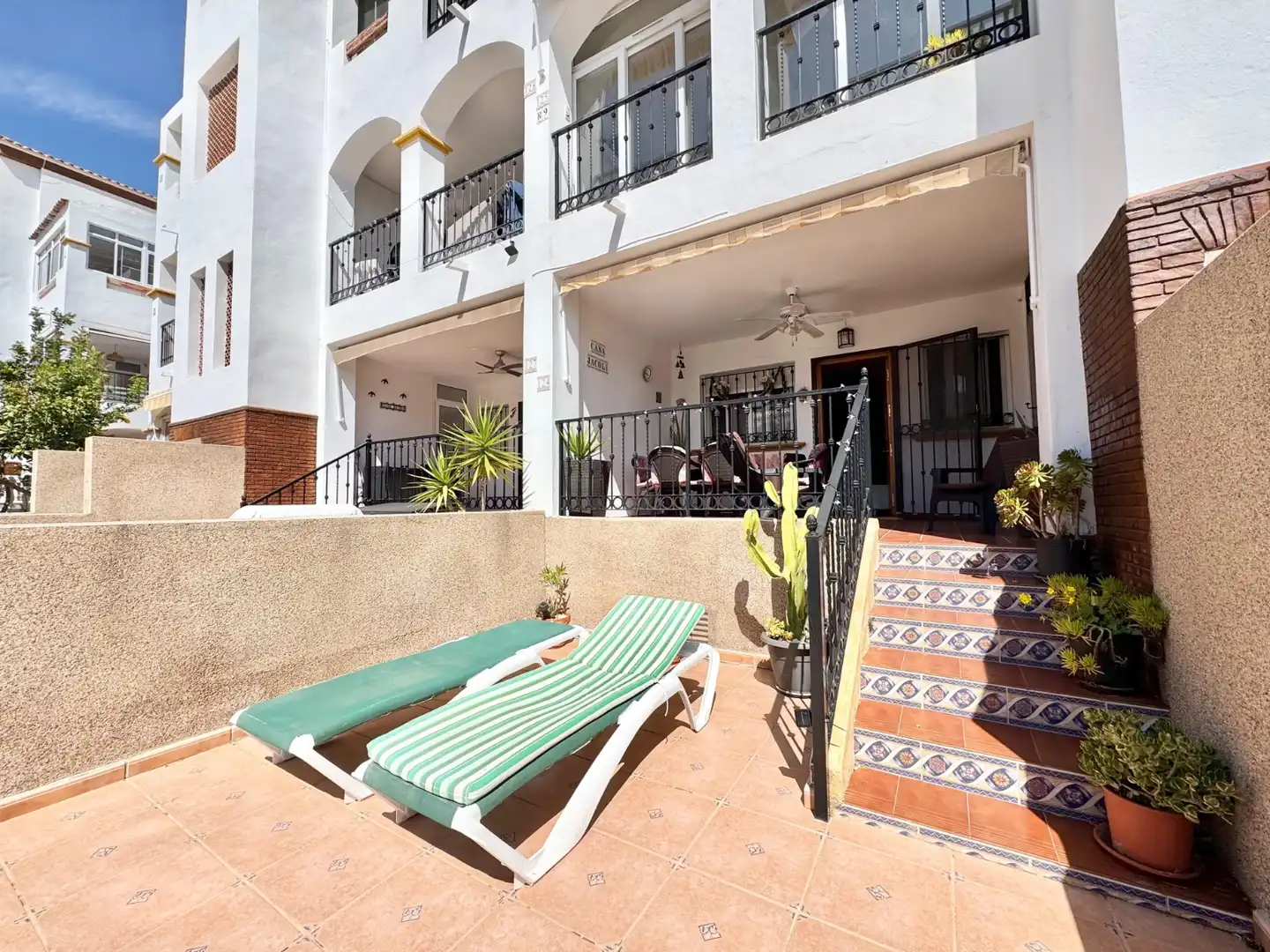 Apartamento con terraza en alquiler en Orihuela Costa