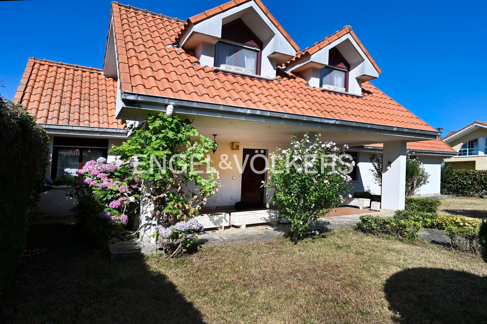 Vista exterior de Casa o chalet en venta en Suances con Calefacción, Jardín privado y Trastero