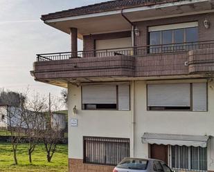 Außenansicht von Wohnung zum verkauf in Ribamontán al Monte mit Terrasse