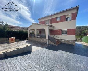 Vista exterior de Casa o xalet en venda en Lliçà de Vall amb Aire condicionat, Calefacció i Jardí privat