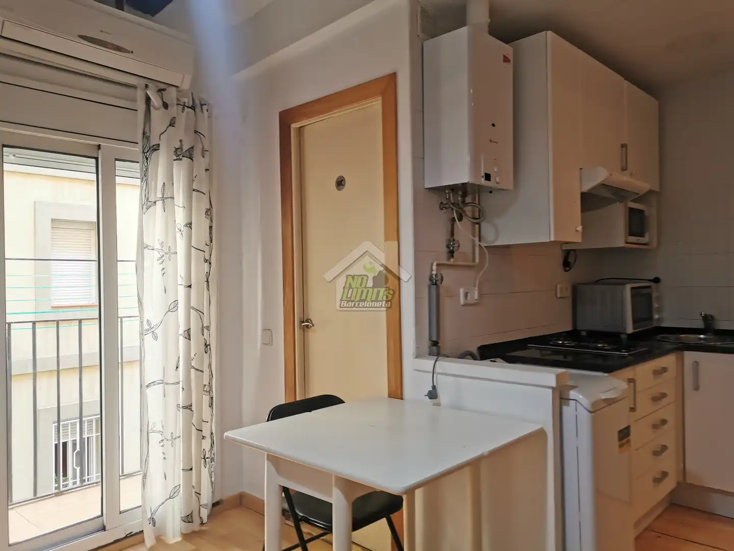 Flat for rent in Carrer de Monjo, La Barceloneta