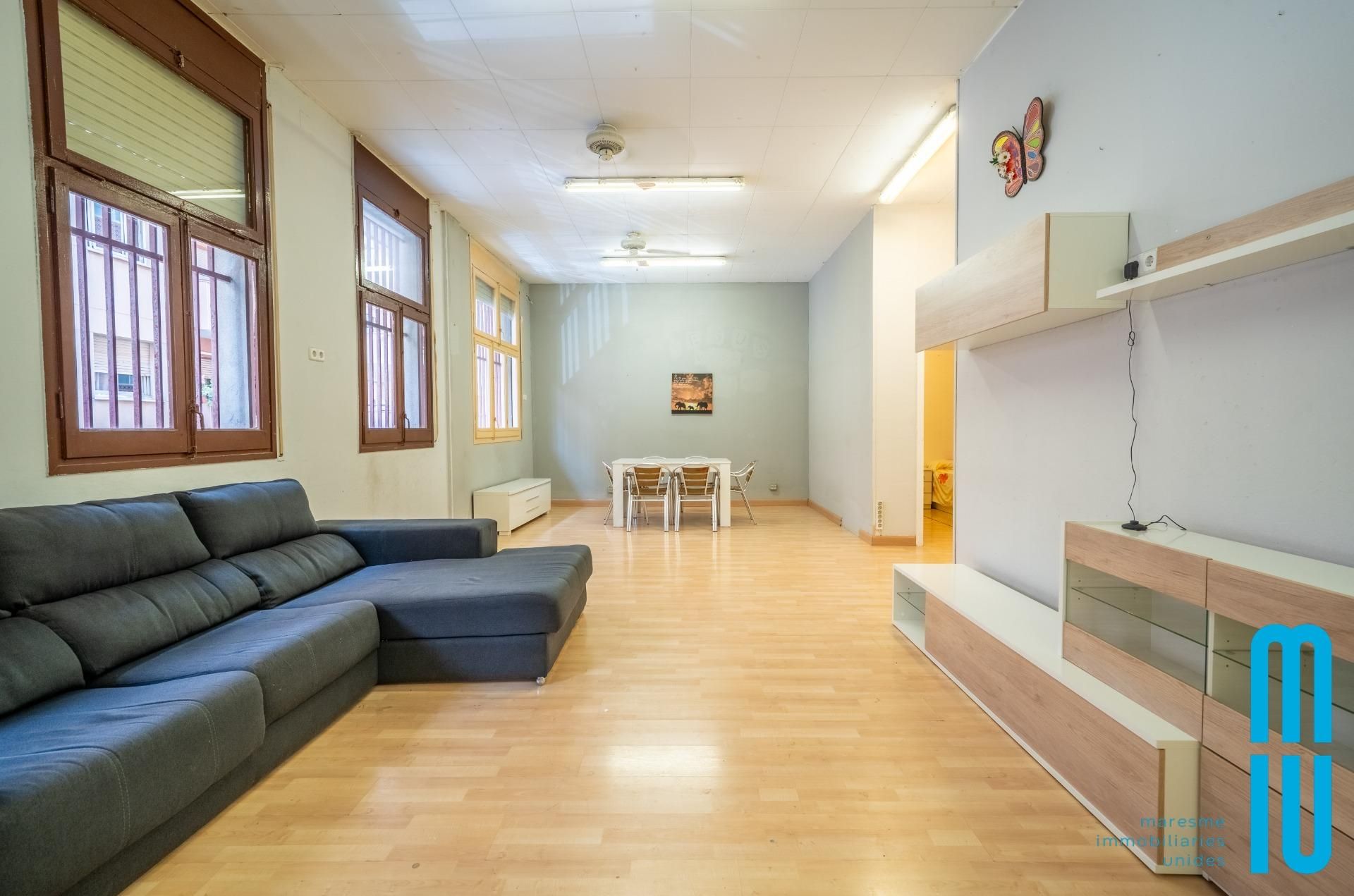 Living room of Flat for sale in Badalona  with Parquet flooring