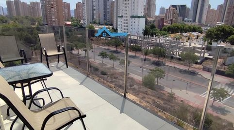 Exclusivo apartamento con terraza en urbanización con piscina y gimnasio en la Cala de Finestrat