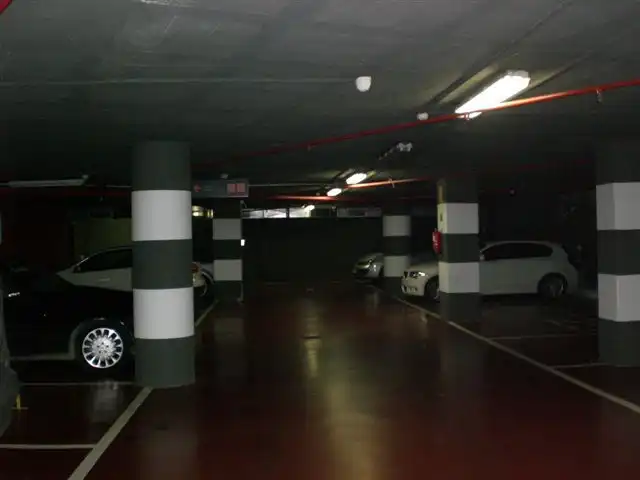 Garatge de lloguer a CALLE PELAI, 3, El Raval