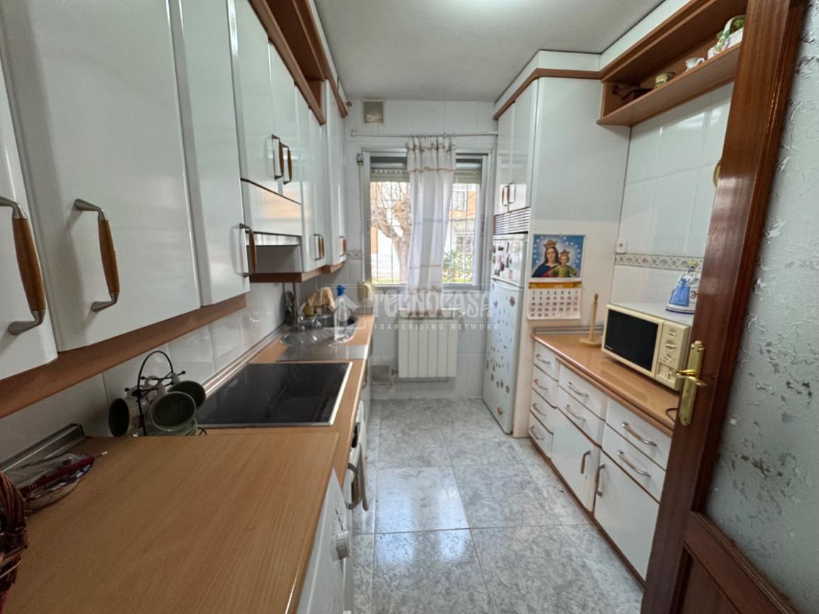 Kitchen of Flat for sale in Aranjuez  with Heating and Furnished