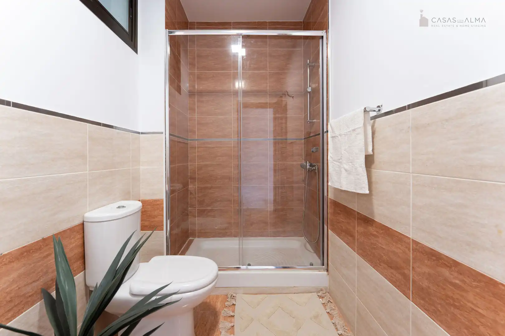Baño de Casa adosada en venta en Teror con Terraza, Horno y Lavadora