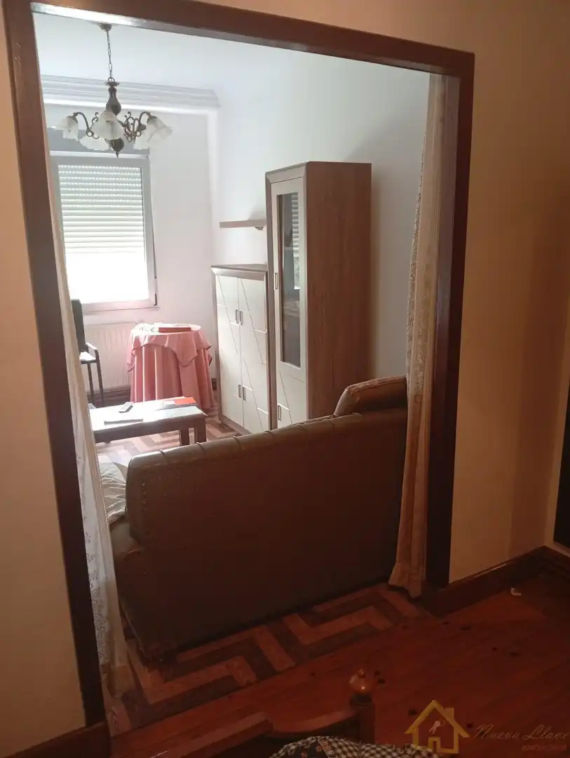 Dormitori de Casa o xalet en venda en Lugo amb Calefacció i Moblat