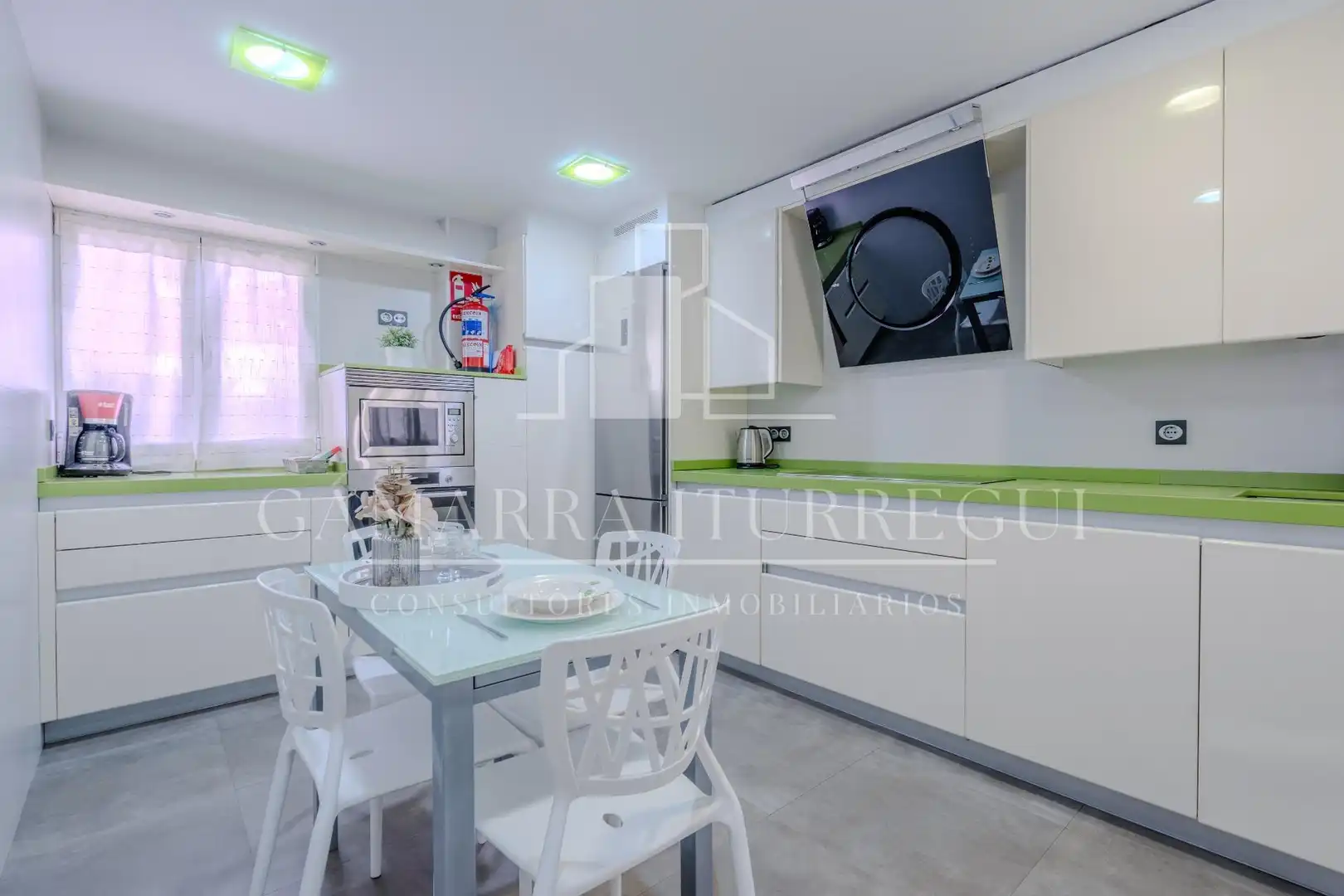 Cocina de Piso en venta en Bermeo con Calefacción
