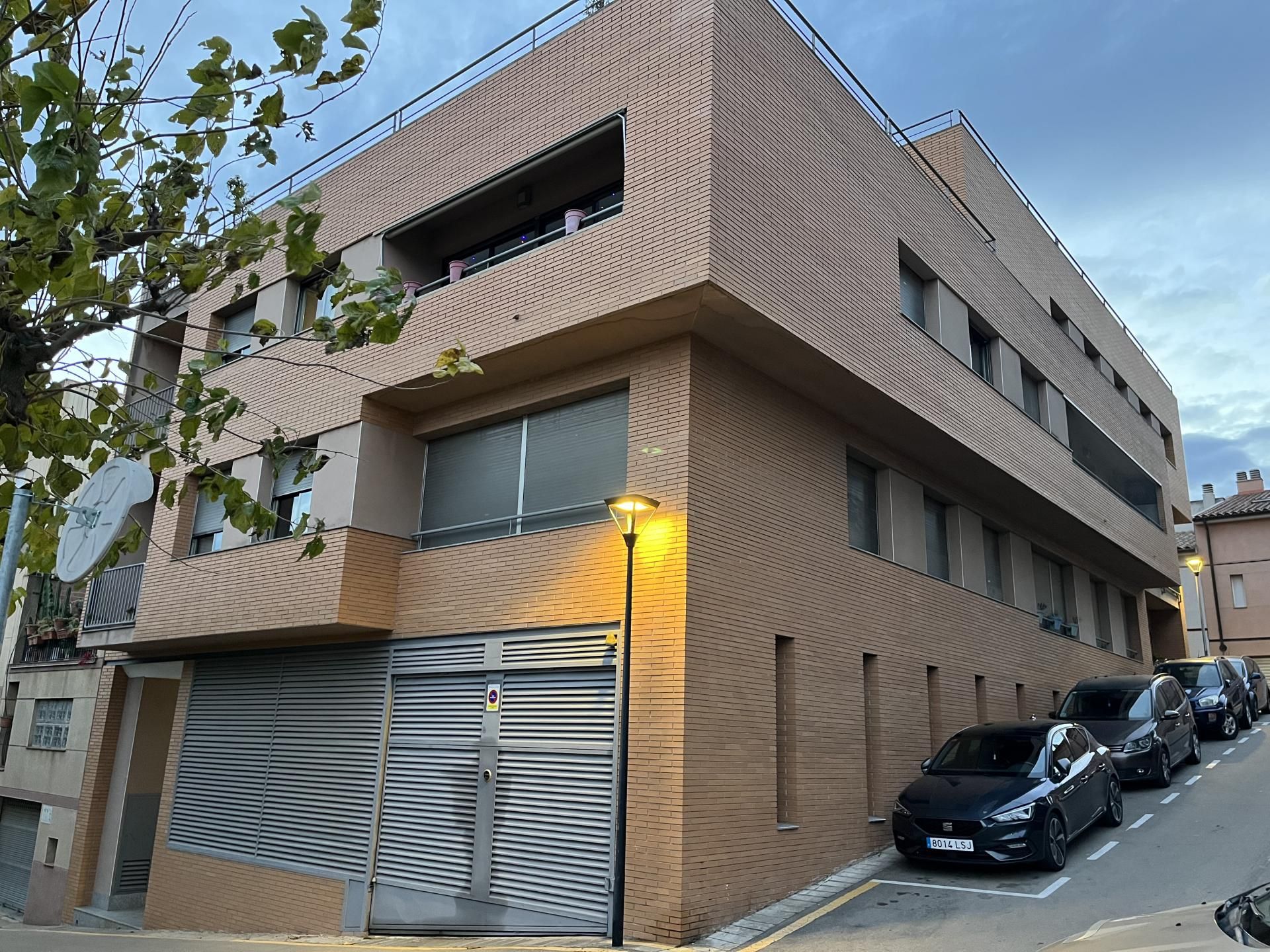 Vista exterior de Pis en venda en Sant Esteve Sesrovires amb Calefacció