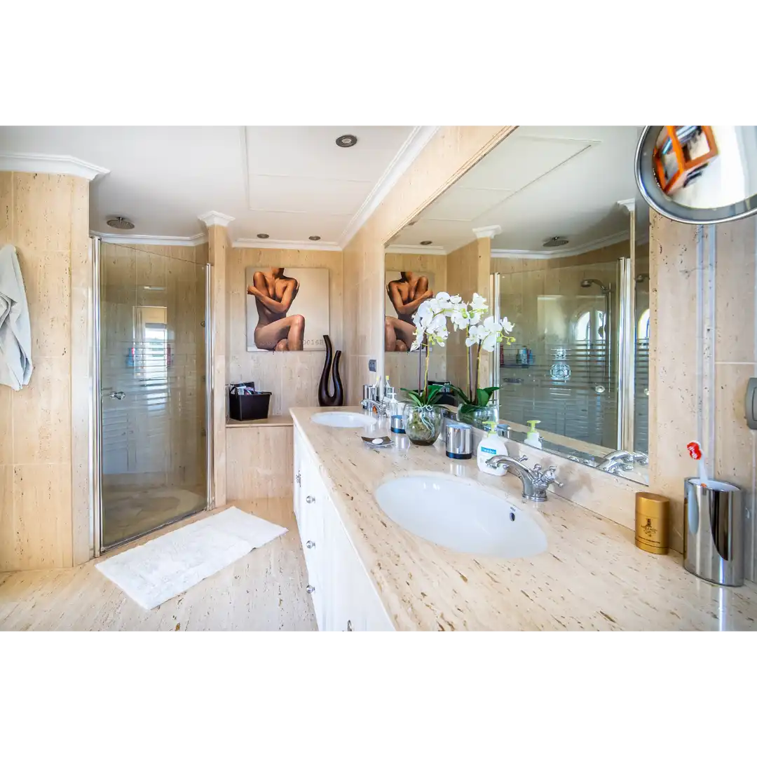 House with pool for sale in Marbella Centro, imagen 6