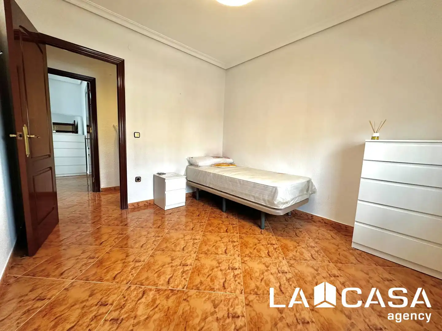 Schlafzimmer von Wohnung zur Miete in Dos Hermanas mit Terrasse